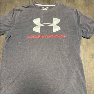 LG Men's Gray and Red Short Sleeve Tee